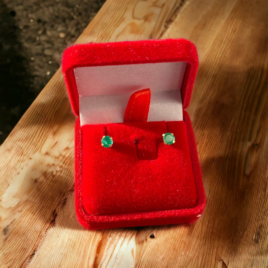 18kt yellow Gold Columbian emerald earrings
